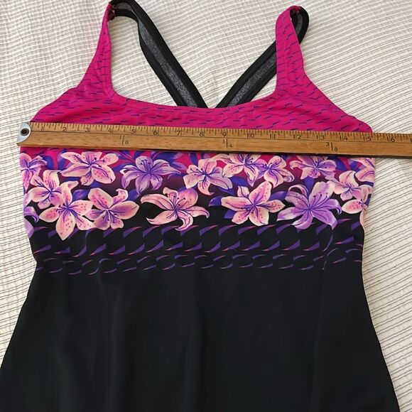 Speedo, one piece, Floral Pink and Black Swimsuit size 16 - Picture 7 of 8